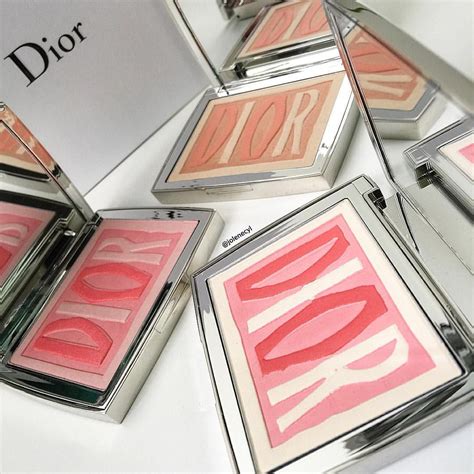 dior 化粧品|More.